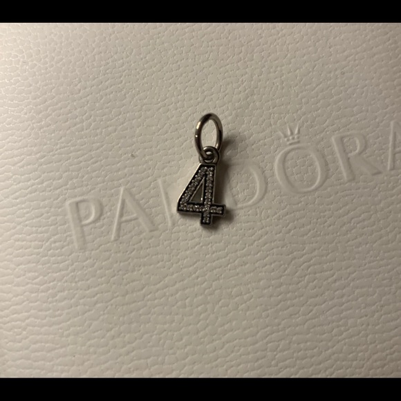 Pandora charm 4 - Picture 2 of 3